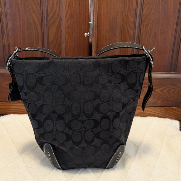 Coach Vintage Y2K - Signature and Leather Bucket Bag 6076 in Black - Picture 4 of 12